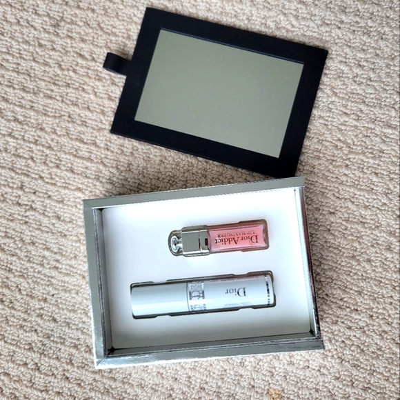 Dior Other - Dior Backstage set